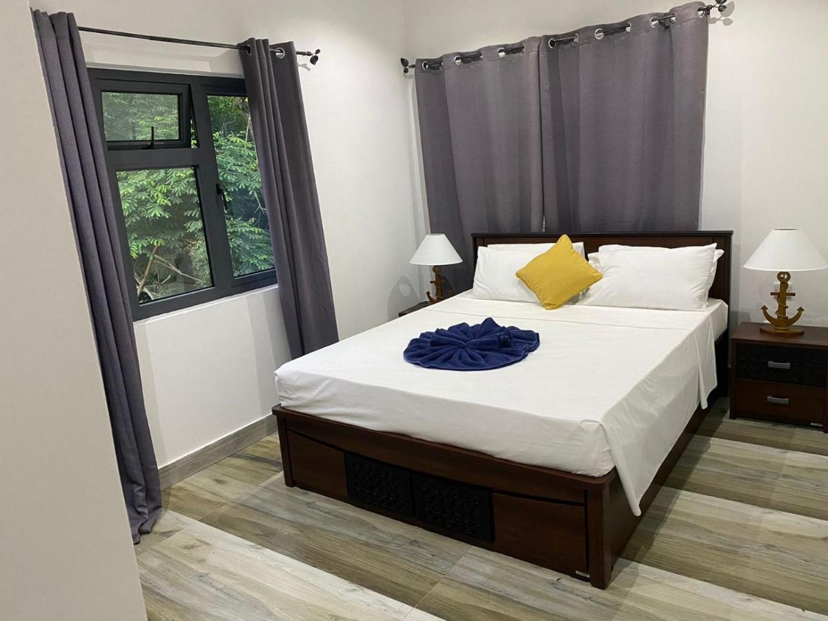 Jasmine Stay Self-Catering Apartments Victoria Luaran gambar